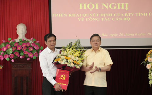 Phó Bí thư Thường trực Thị ủy Nghĩa Lộ Phan Hữu Quang giữ chức Phó Trưởng ban Nội chính Tỉnh ủy