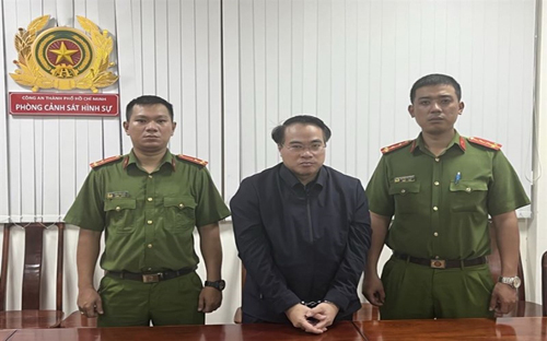 Cục trưởng Cục Đăng kiểm Việt Nam bị khởi tố, bắt tạm giam về tội "nhận hối lộ"